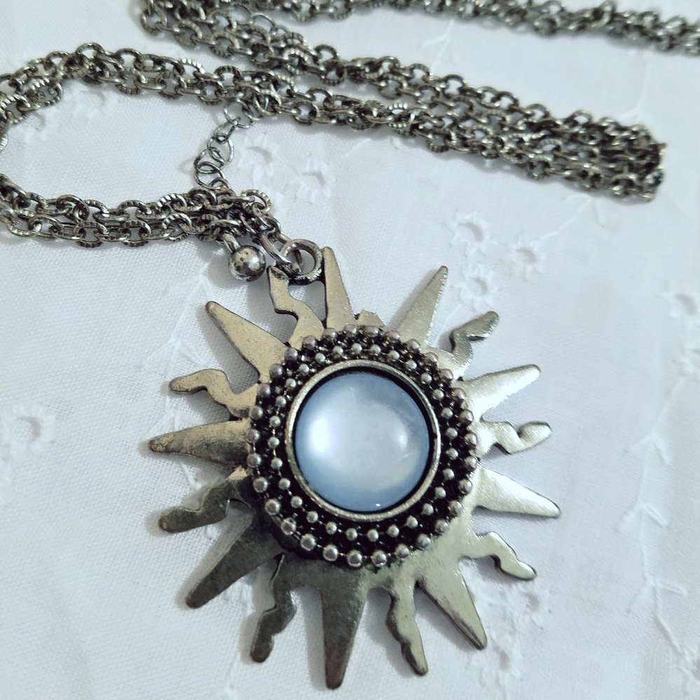 Vintage Sunburst necklace
